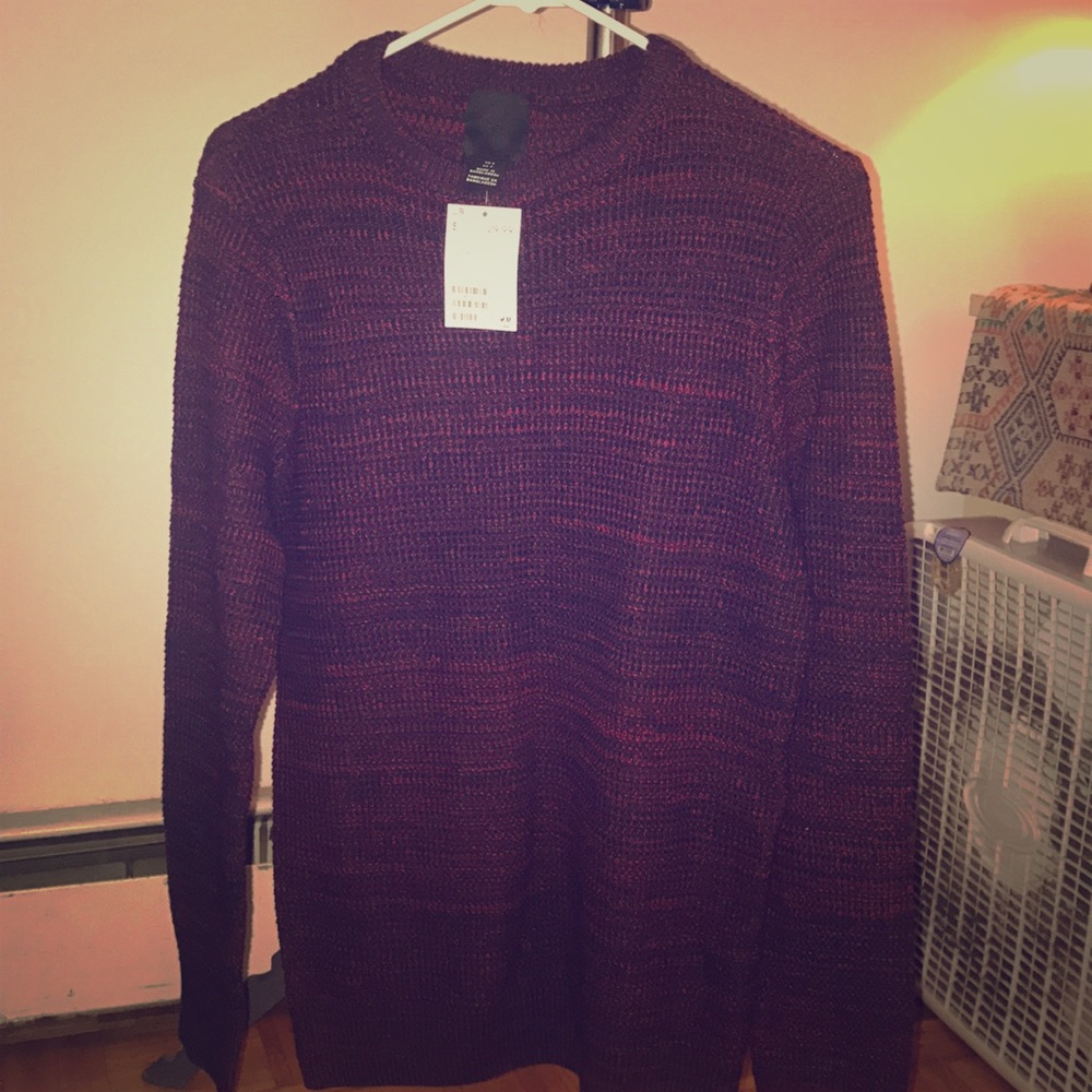 Men's H&M Sweater! New/ never worn-tag still on!